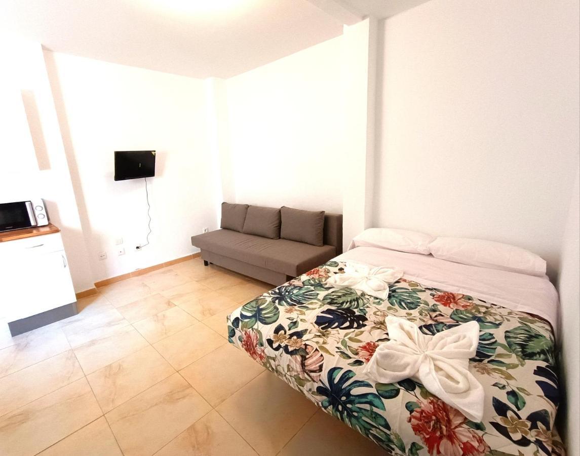 Apartamentos Duende Malaga Bagian luar foto